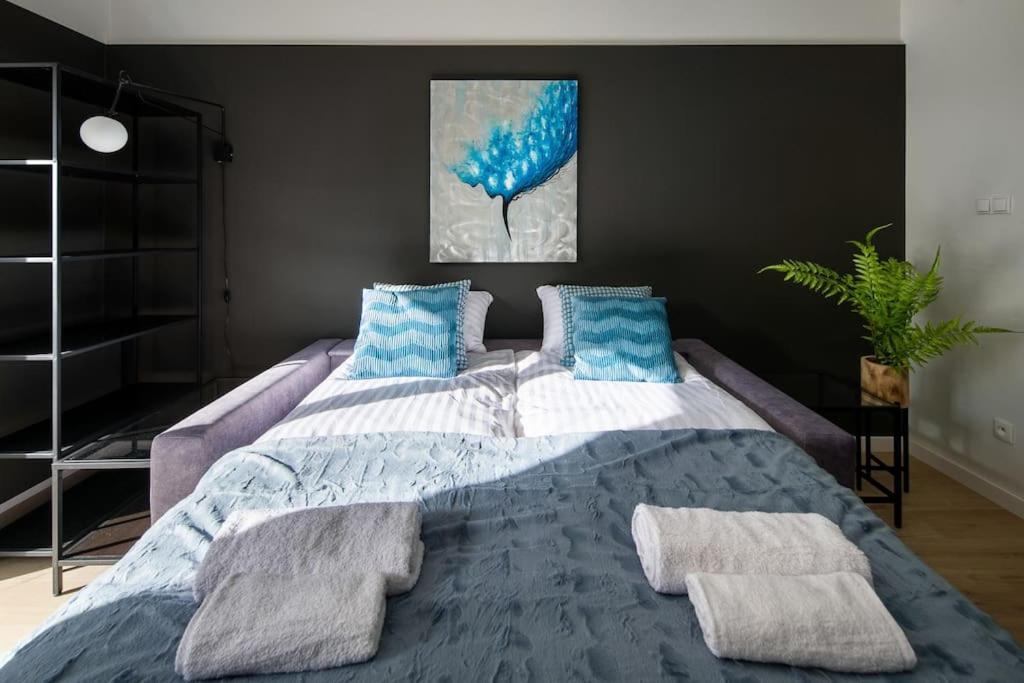 Modern Apt Next To Train Station Krakow Bagian luar foto