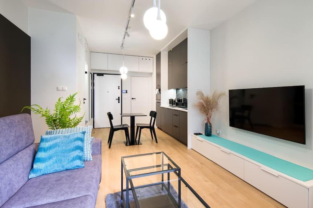 Modern Apt Next To Train Station Krakow Bagian luar foto